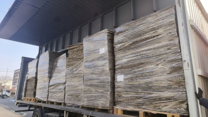 யிலிடா பேக்கேஜிங் தயாரிப்புகள் ஜப்பானுக்கு தங்கள் முதல் பயணத்தை மேற்கொண்டன